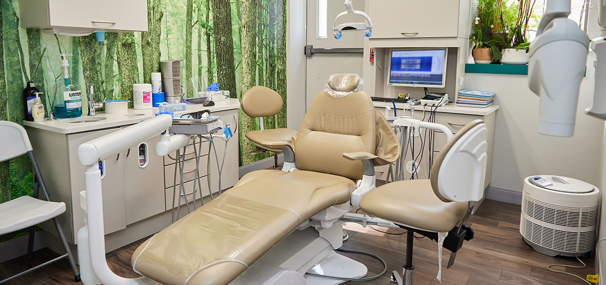Comfort Dental Central Falls, RI Cosmetic Dentistry bottom hero image.